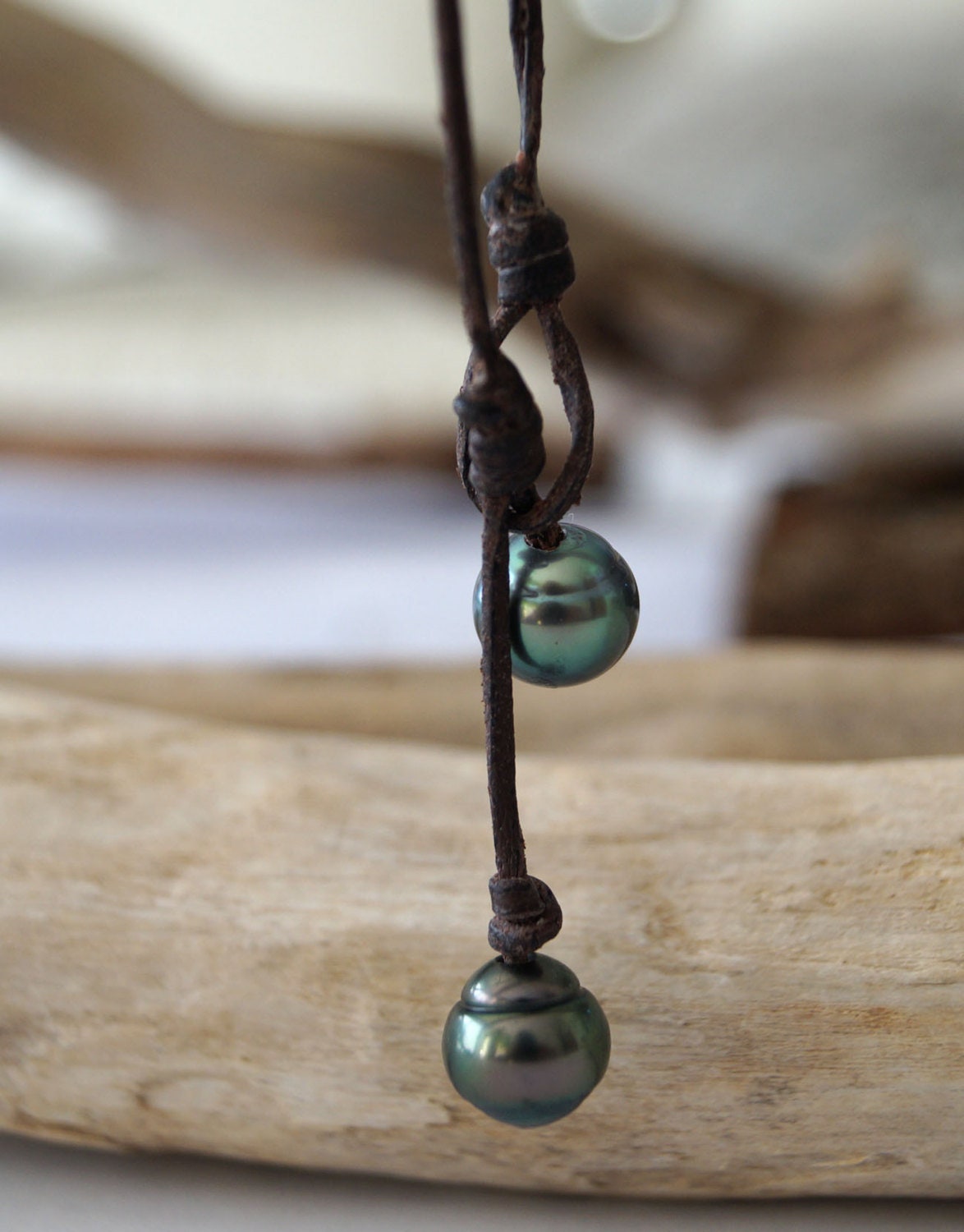 Tahitian Pearl Necklace - Lasso Clasp - Arlys