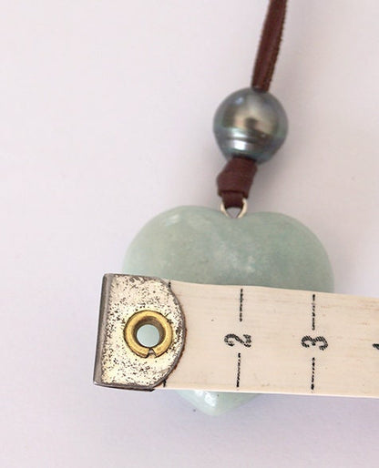 Pendentif coeur amazonite, perle de Tahiti, cuir collier ajustable - Gina