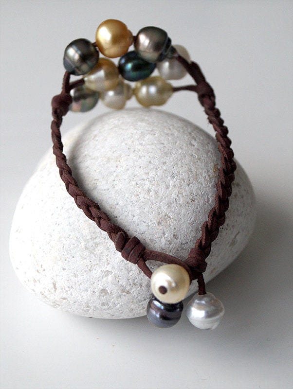 Bracelet manchette de neuf perles de Tahiti et Australienne - Lyka