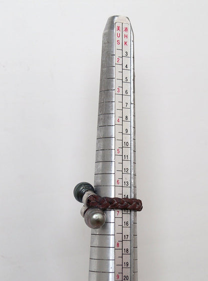 Bague cuir tressé avec duo de perles de Tahiti - Helle