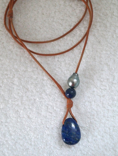 Collier pendentif lapis lazuli et perle de Tahiti avec fermoir coulissant - Eline