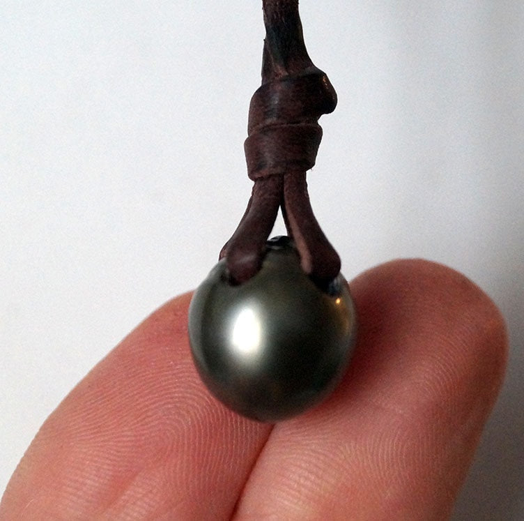 Tahitian Pearl Necklace - Leather - Jack
