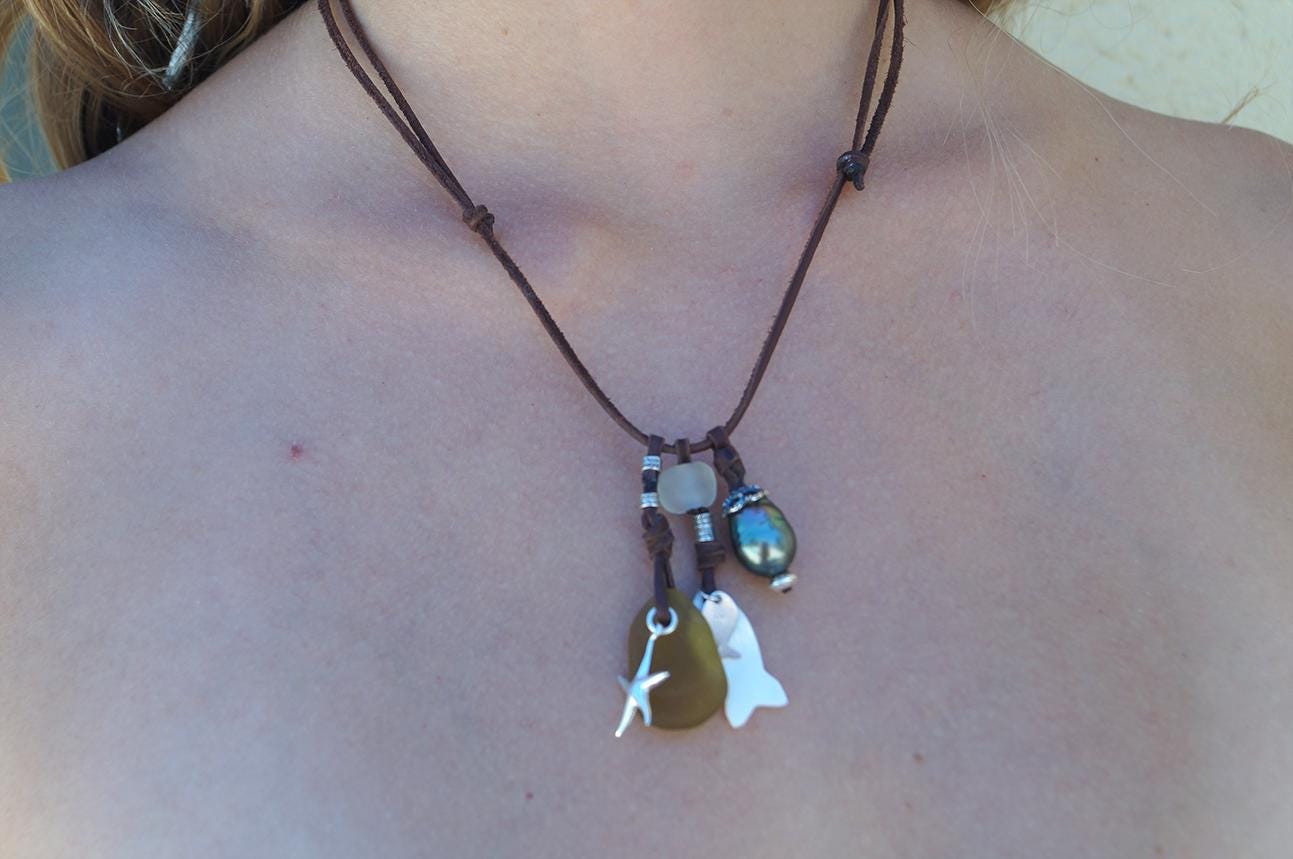 Collier Perle de Tahiti, perles argent, verre de mer, nacre, cuir adaptable - Asha