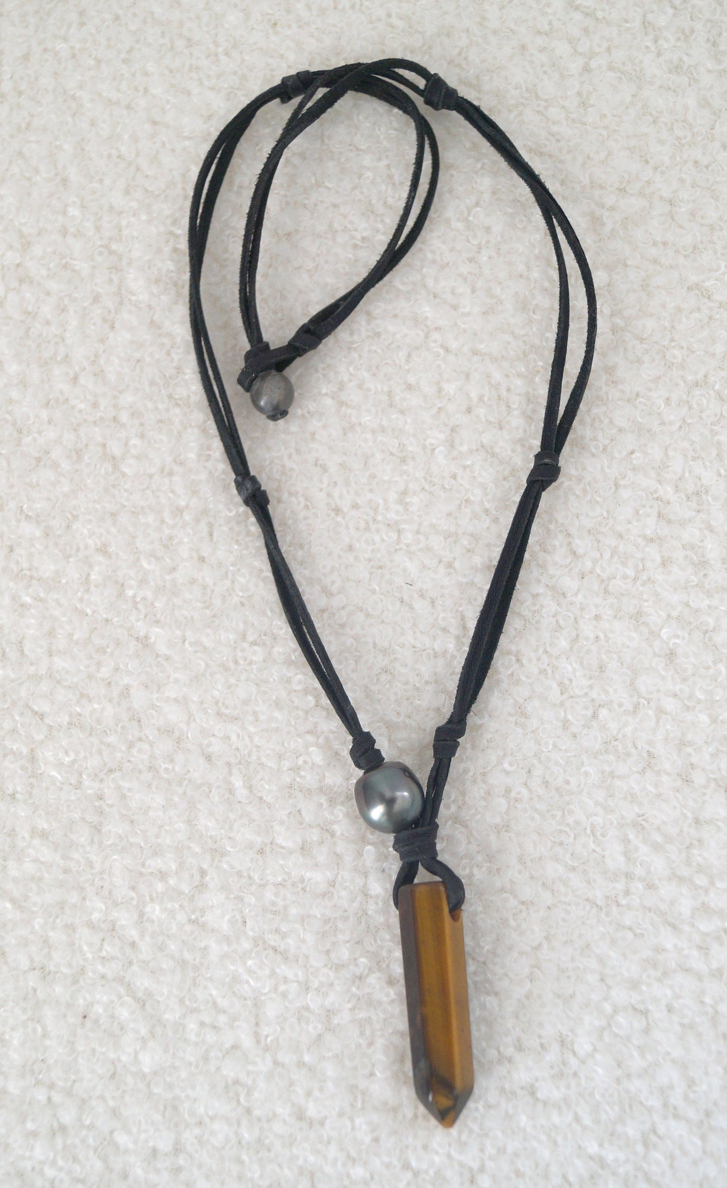 Tahitian Pearl Necklace - Pointed Pendant - Stan