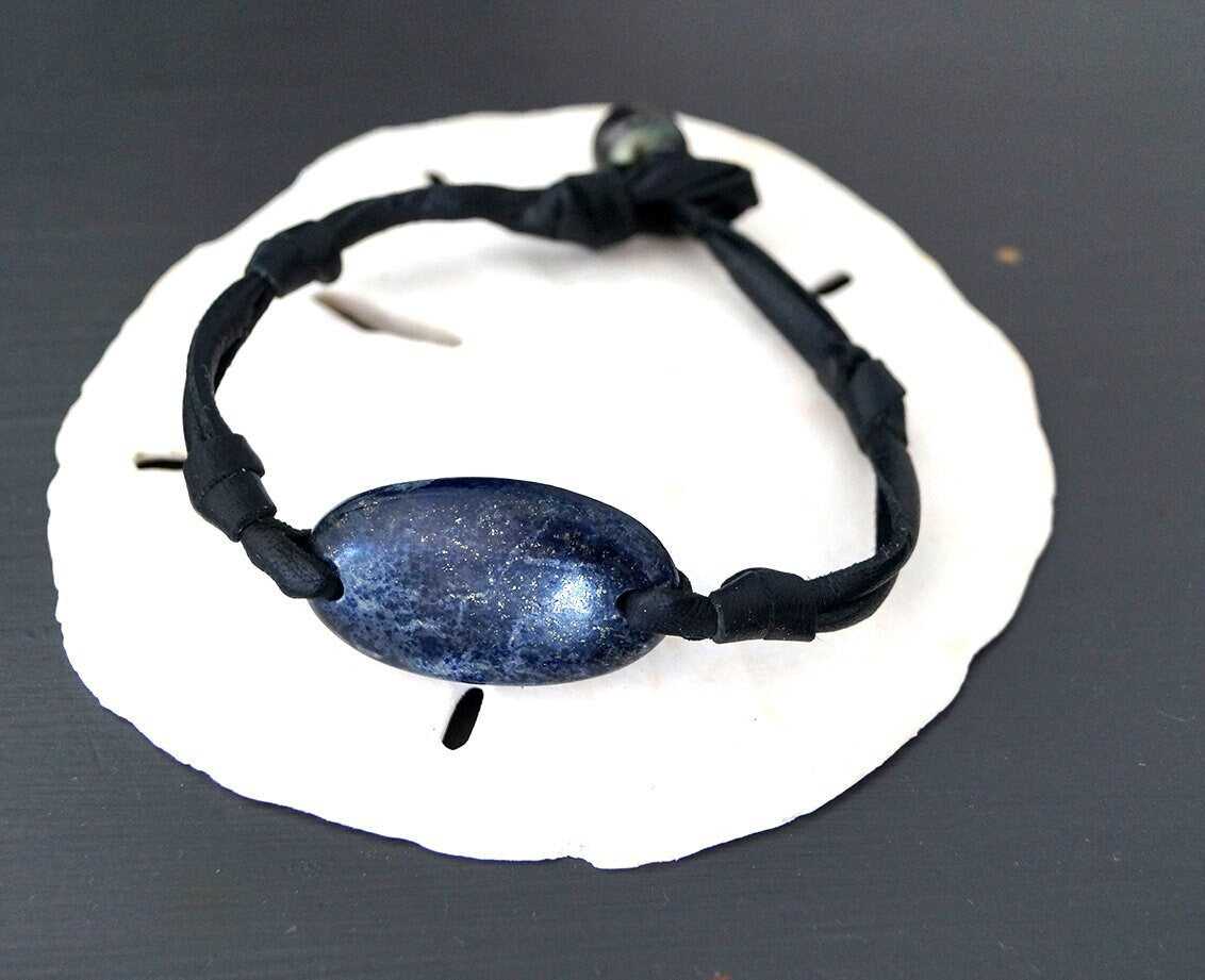 Bracelet cabochon lapis lazuli et fermoir perle de Tahiti - Otto