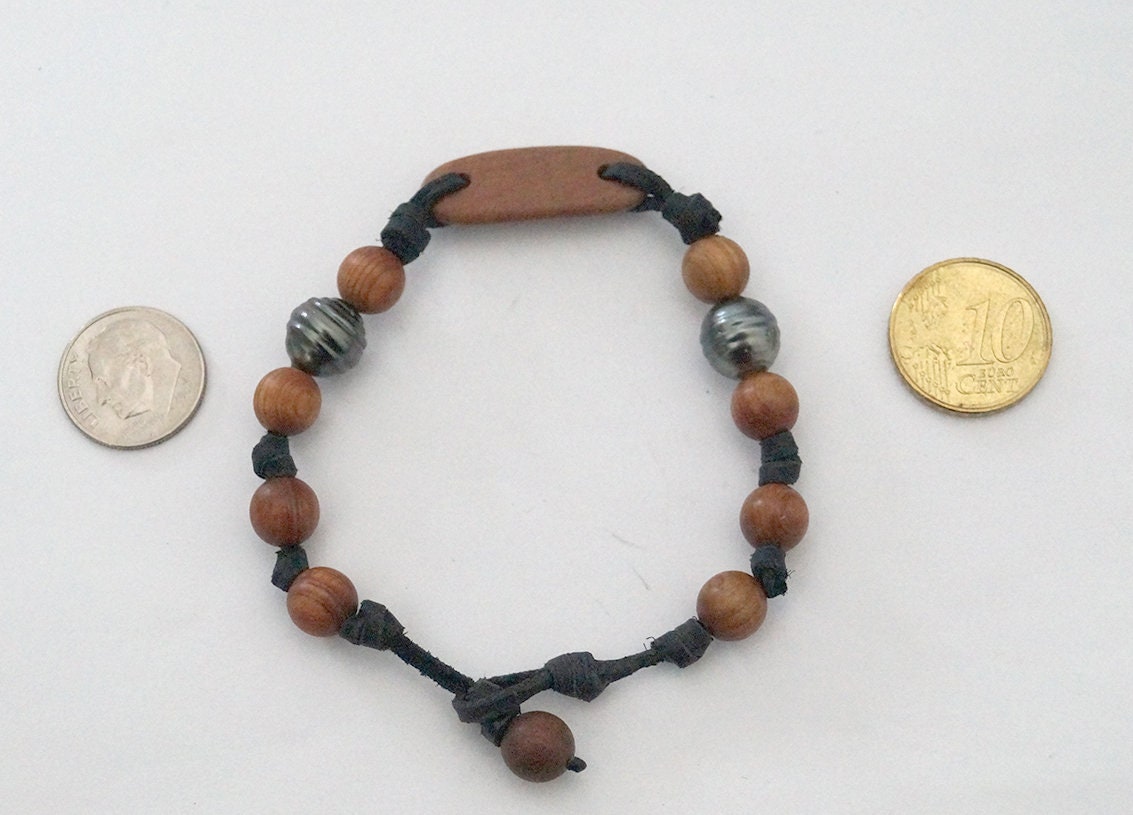 Tahitian Pearl Bracelet - Leather & Sandalwood - Azzo