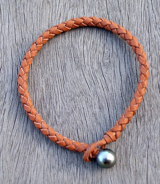 Bracelet cuir fauve tressé et sa perle de Tahiti - Linn