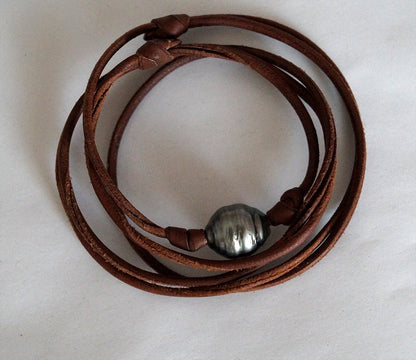 Collier ajustable cuir noir et perle de Tahiti - Ugo