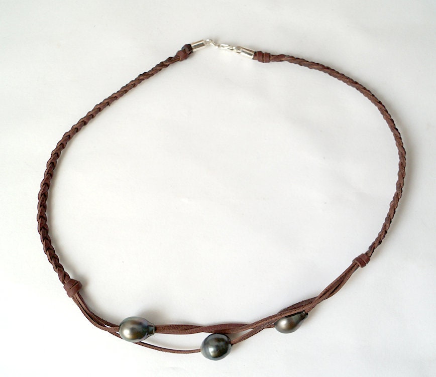 Collier tressé et ses trois perles de Tahiti - Luce