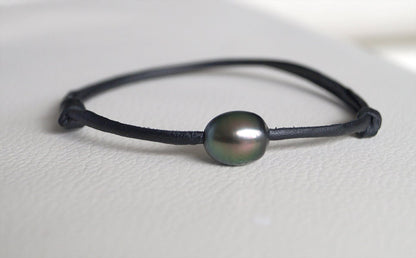 Bracelet minimaliste avec perle de Tahiti - Nell