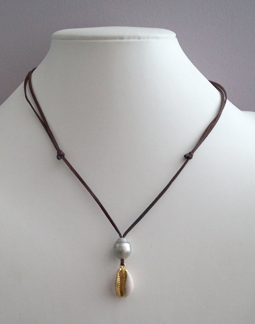 Collier coquillage cauri et perle de Tahiti - Ocea
