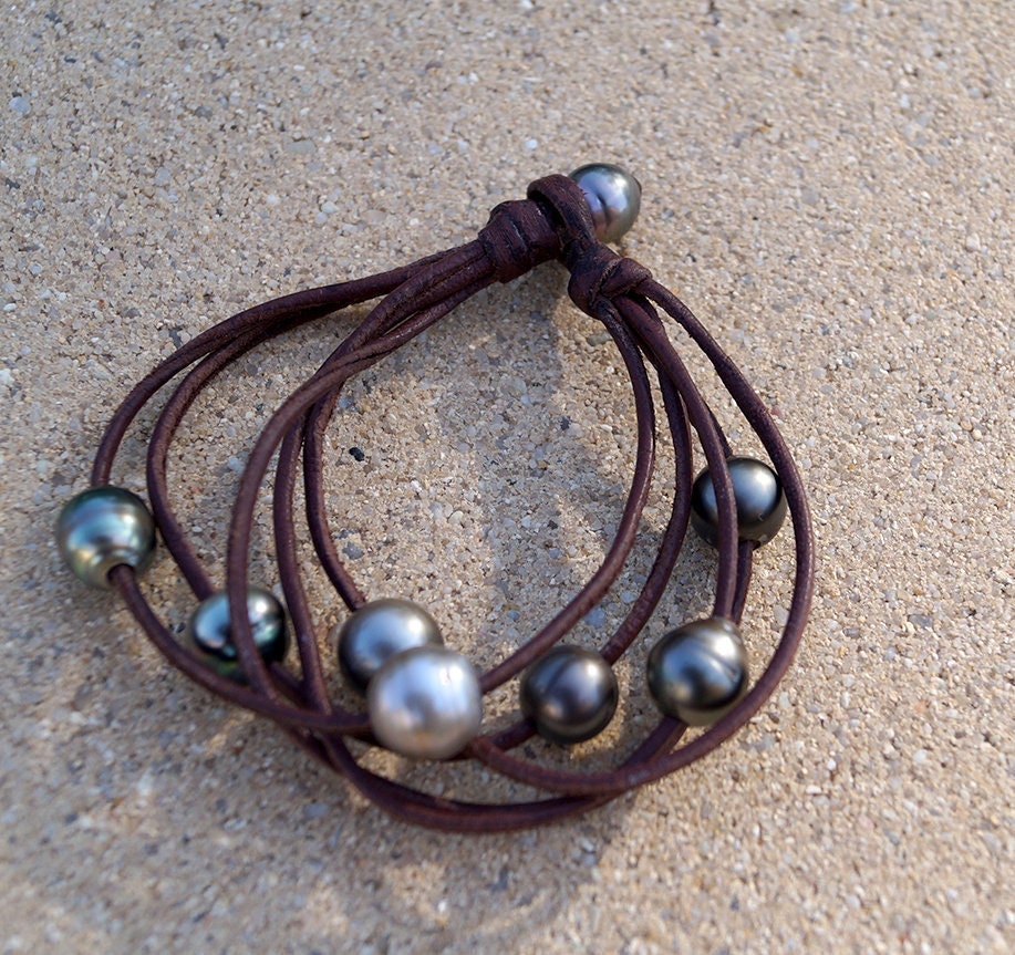 Mehrreihiges Armband mit sieben Tahitiperlen – Orphea