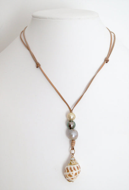 Collier coquillage et son trio de perles de Tahiti et Australienne - Blanca
