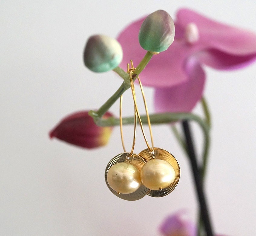 Boucles d'oreilles créoles avec perles Australiennes - Oria