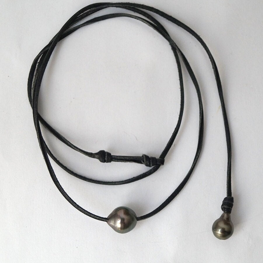 collier cravate cuir et perle de Tahiti
