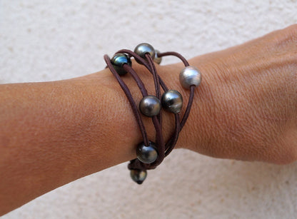 Mehrreihiges Armband mit sieben Tahitiperlen – Orphea
