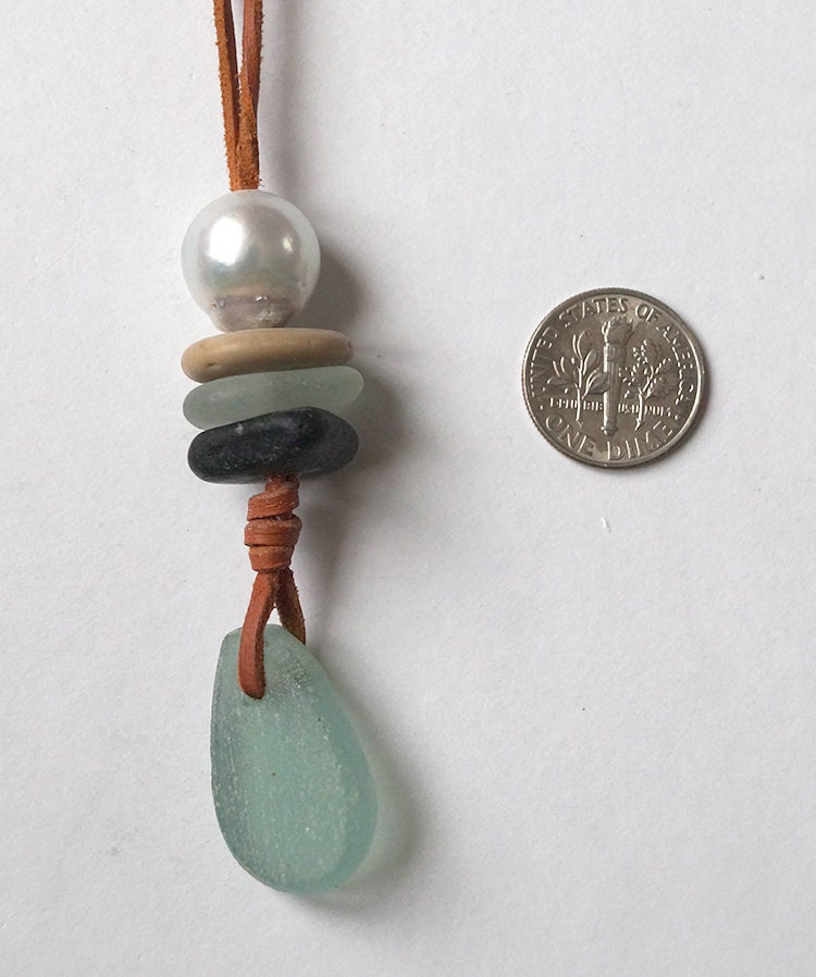 Recycled glass pendant necklace with silver Tahitian pearl - Sienna