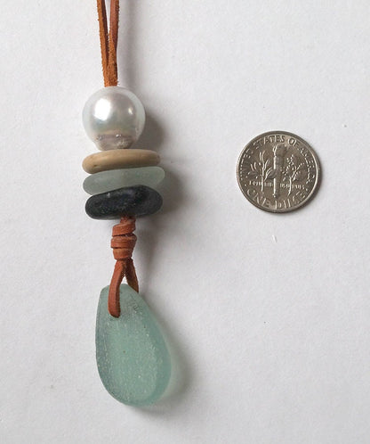Recycled glass pendant necklace with silver Tahitian pearl - Sienna