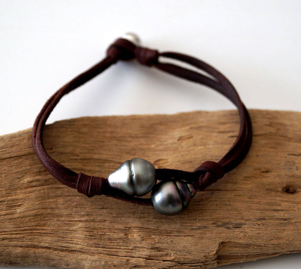 Bracelet cuir double et duo de perles de Tahiti - Kenny