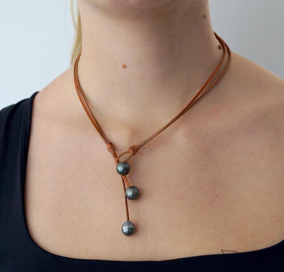 Collier trois perles de Tahiti avec fermoir lasso - Uma