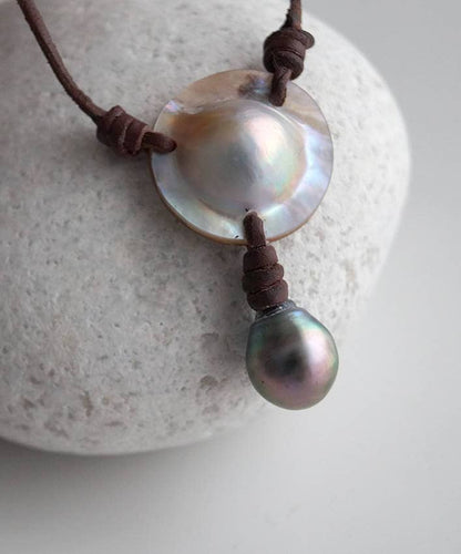 Women's leather and Tahitian pearl necklace, mabe pearl pendant, adjustable sliding jewelry