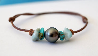 Tahiti Pearl Bracelet - turquoise pearl sliding leather - Flora