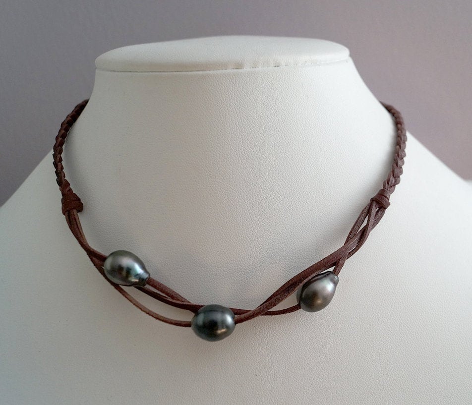 Collier tressé et ses trois perles de Tahiti - Luce