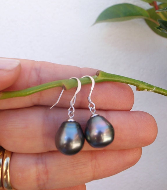 Boucles d'oreilles avec une belle perle de Tahiti, argent 925 - Aube