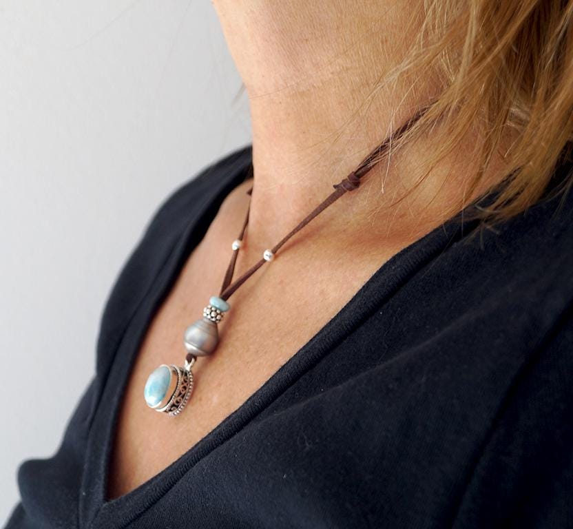 Collier Perle de Tahiti et pendentif Larimar et argent 925, cuir collier coulissant - Nola