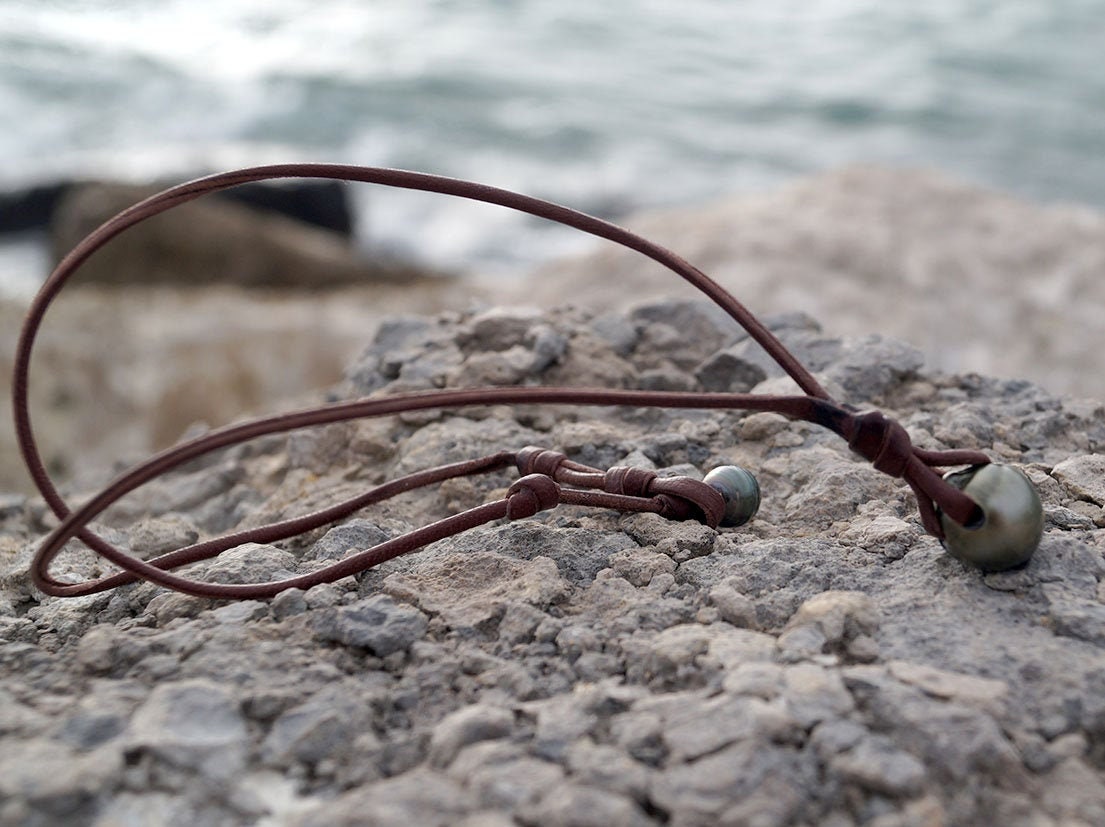 Tahitian Pearl Necklace - Leather - Jack