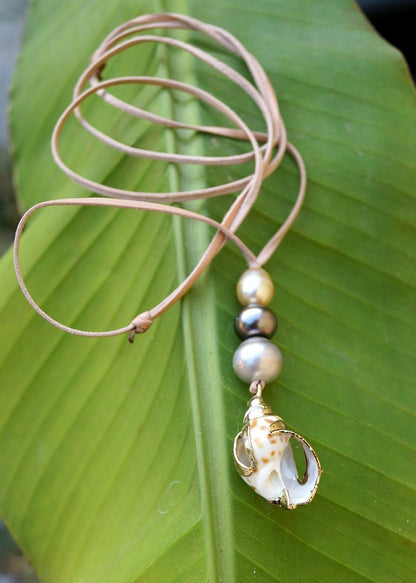 Collier coquillage et son trio de perles de Tahiti et Australienne - Blanca