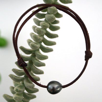 bracelet cuir coulissant et perle