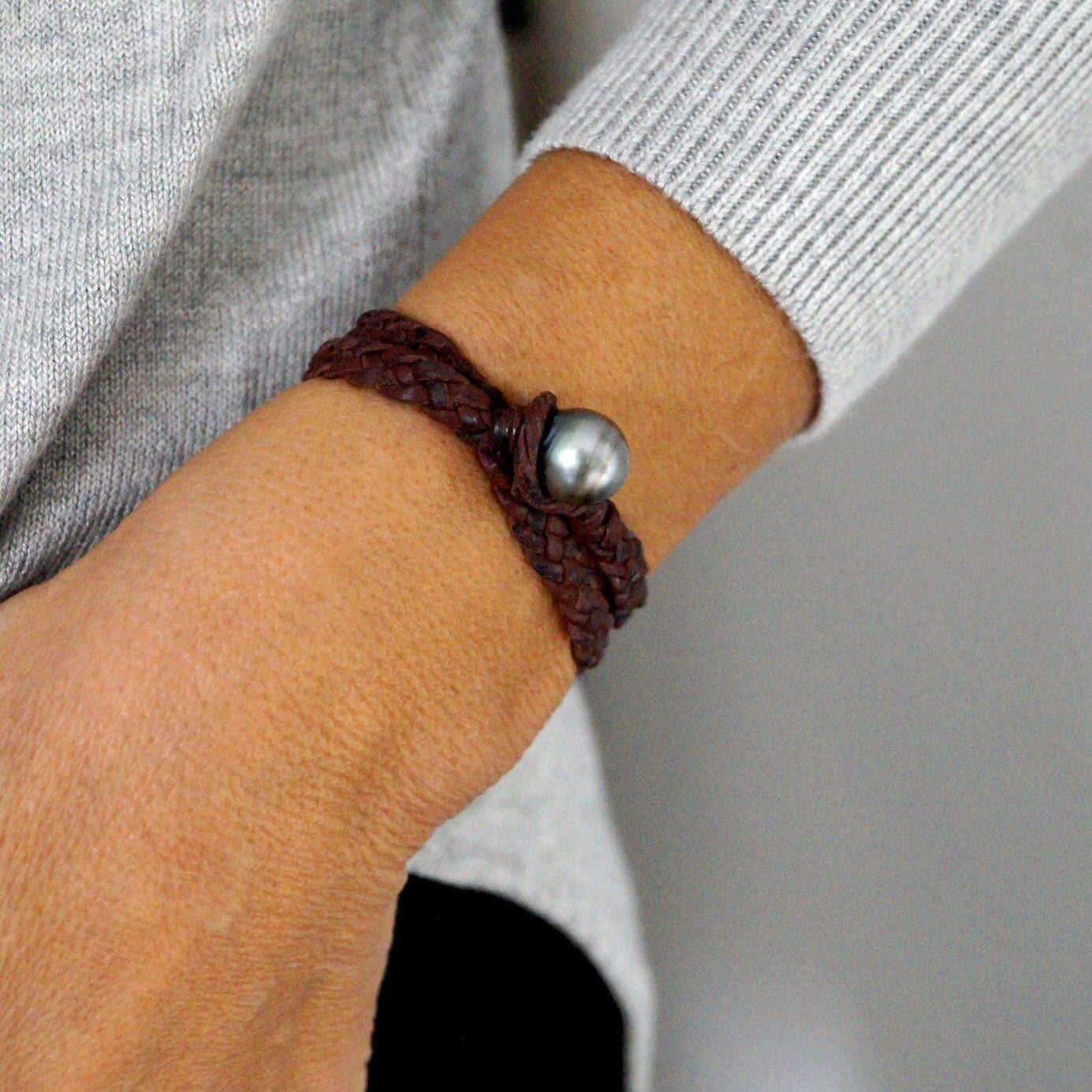 perle de tahiti et cuir