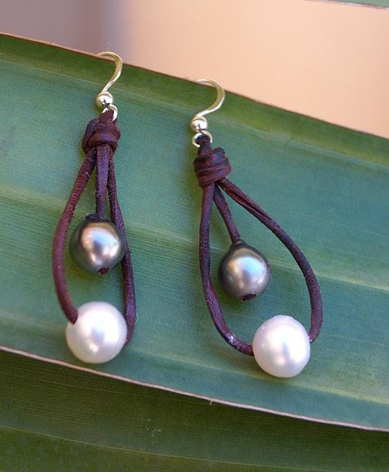 Earring with Tahitian pearls and white Australian pearls - Isia