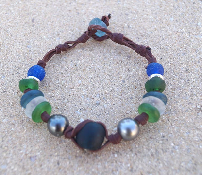 Bracelet avec 2 Perles de Tahiti, perles de verre de mer cuir et argent - Amalia