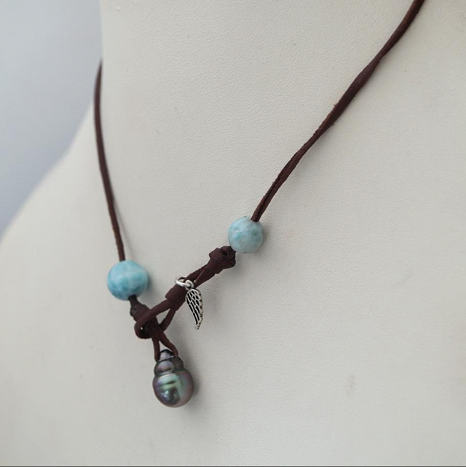 collier lasso cuir et perle