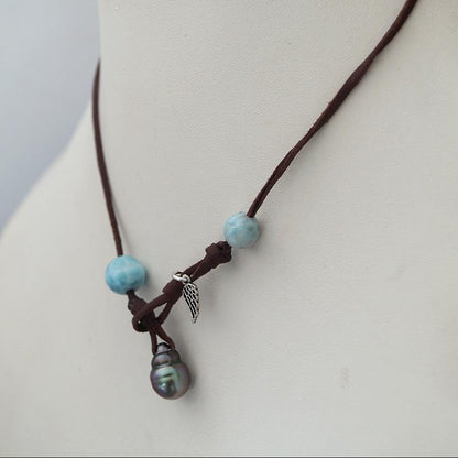 collier lasso cuir et perle