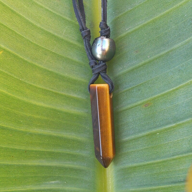 collier perle de Tahiti et pierre