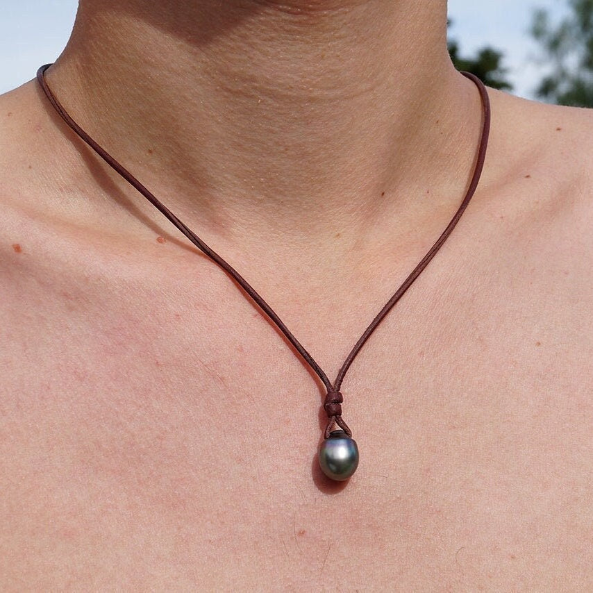 collier homme perle et cuir