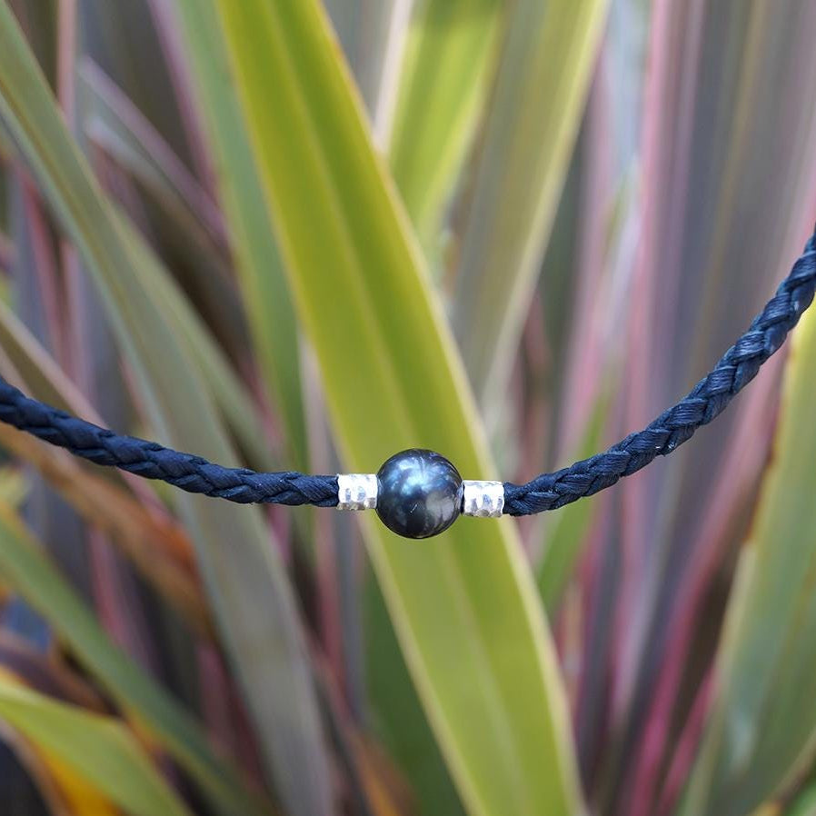 perle naturelle et cuir Tupai
