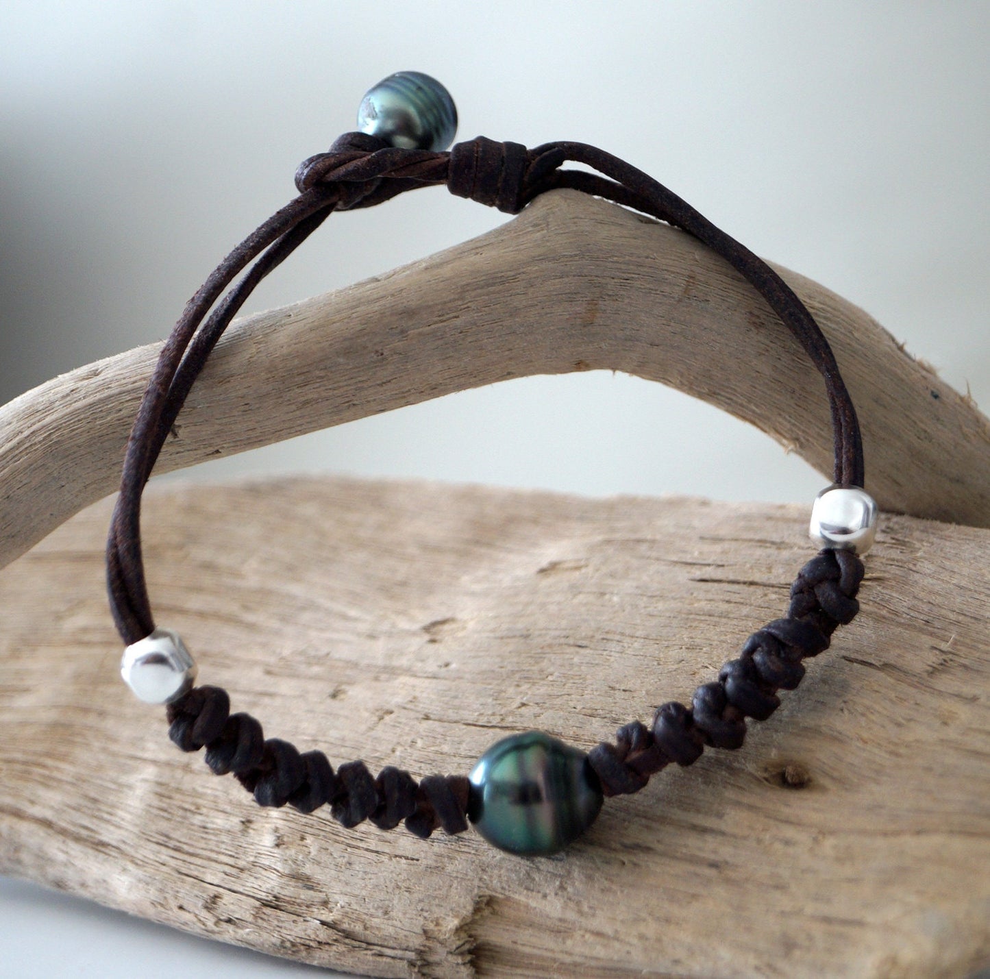Bracelet cuir noué avec perle de Tahiti et argent 925 - Henry
