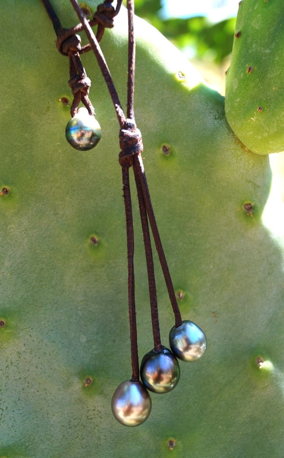 Tahitian pearl pendant necklace - Calypso