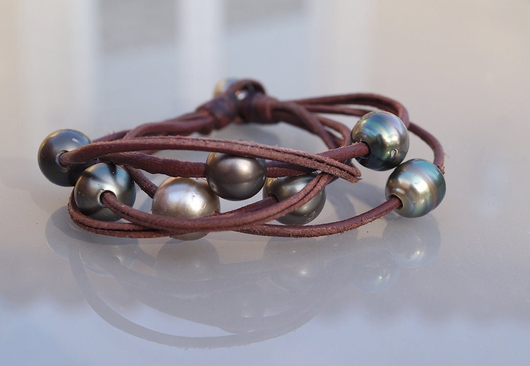 Mehrreihiges Armband mit sieben Tahitiperlen – Orphea
