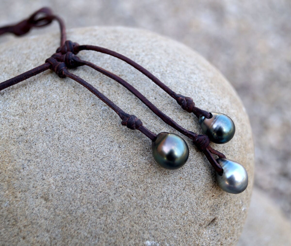 Collier ras de cou avec perles de Tahiti en grappe - Harper