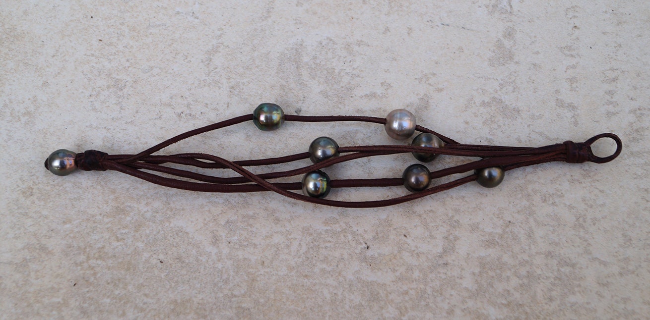 Mehrreihiges Armband mit sieben Tahitiperlen – Orphea