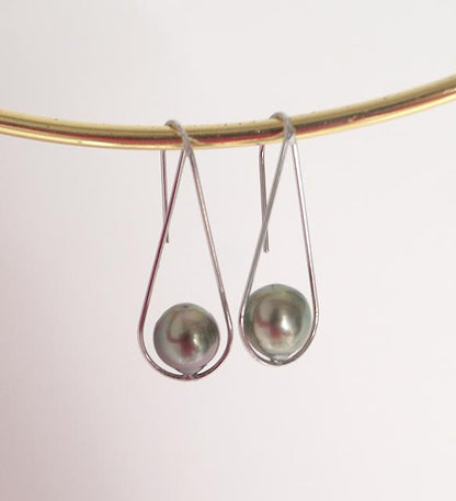 Boucles d'oreilles ovales en argent massif et perles de Tahiti - Nova