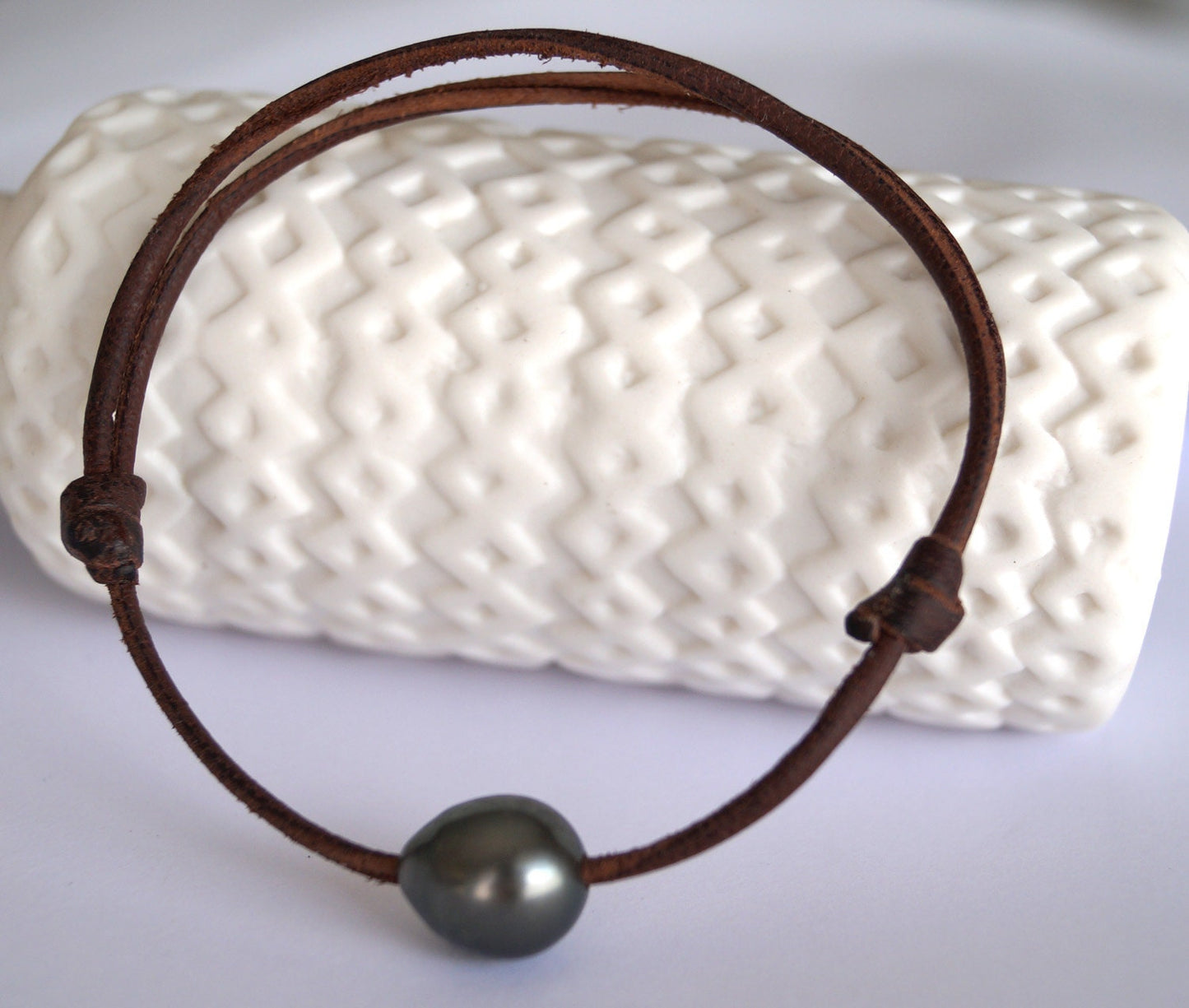 Bracelet minimaliste avec perle de Tahiti - Nell