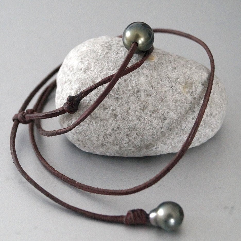 collier perle de culture et cuir